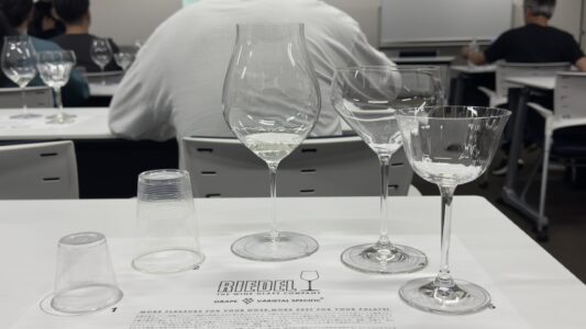 日本酒は『舌のどこに当たるか』で変わる！？飲食店限定講義で学んだこと