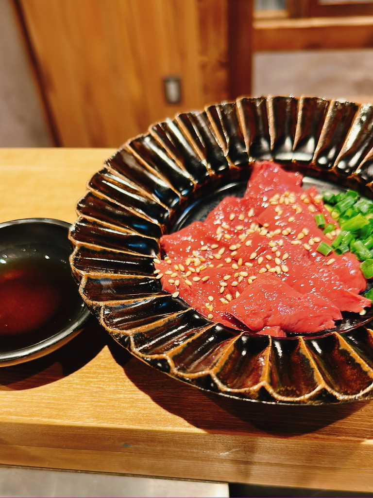 和牛レバ刺し